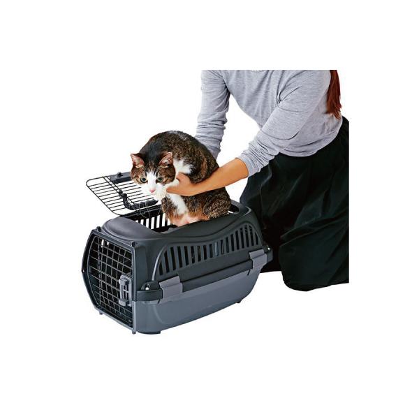 室内では正面ドアを外してハウスとしても使用でき、外出時は上面ドア付きでペットの出し入れに便利なため通院時や災害時に備えて、日頃からハードキャリーに慣れるために最適な商品です。●材質：上本体・下本体/ポリプロピレン、ドア/鉄、ロック部・バック...