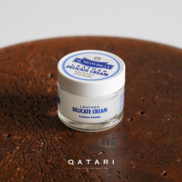 熟練の職人が1つ1つ厳しい目でチェックしながら昔ながらの製法で調合され完成する、デリケートクリームステアレザー（表革全般）使うことができ栄養をを与え、革自身がしっとりと潤いしなやかな革を作り出してくれます。ゼリー状になり、液状に比べ伸びもよ...