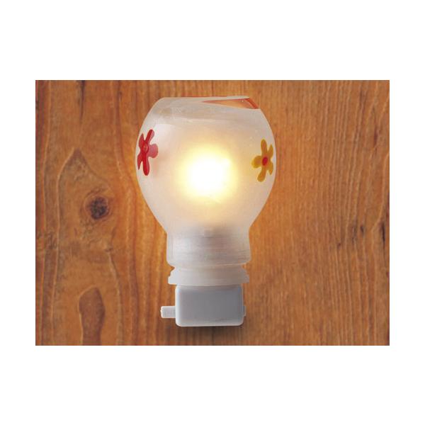 商品説明レトロなインテリアとして空間を彩るガラス製のランプです。商品詳細サイズ／6×高さ10cm(外寸)重さ／約173g規格／規格電圧AC　100V電球5W(E-12　口金12mm)コンセント部分：プラスティック、鉄生産地／中国※サイズ・重...