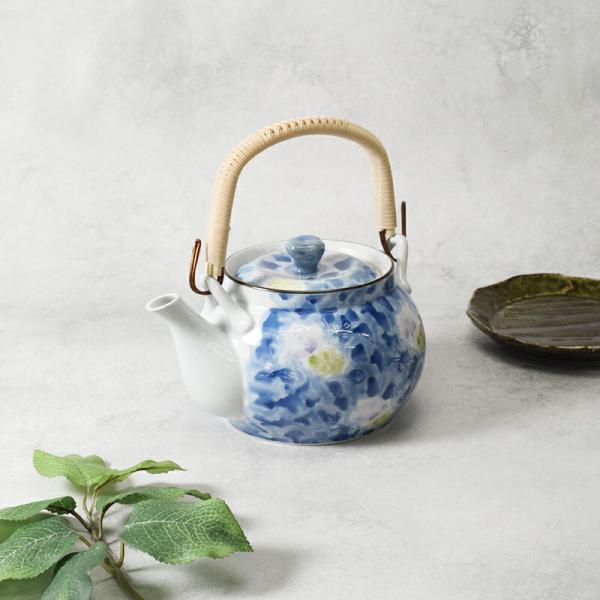 土瓶 980cc 墨はじき二色花 6〜7人用 タイ製 在庫限り 茶こし付き 茶漉し ポット 茶器 ティーポット 日本茶 お茶 ドリンクウェア 爆買