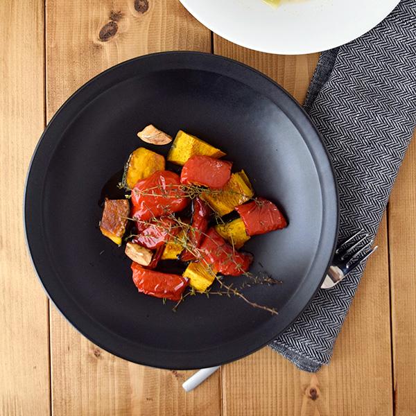 大皿 24 5cm 細リム 黒マット アウトレット プレート 皿 お皿 パスタ皿 ディナープレート ディナー皿 ワンプレート 黒い食器 黒食器 おしゃれ モダン Az011pl245 食器専門店のイースト 通販 Yahoo ショッピング