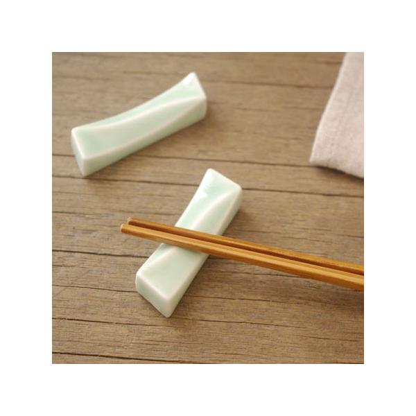 （ささなみ鶸）箸置き【メール便対象】 和食器 キッチン雑貨 四角い箸置き はしおき カトラリーレスト グリーン かわいい おしゃれ カフェ風 来客用 お 爆買