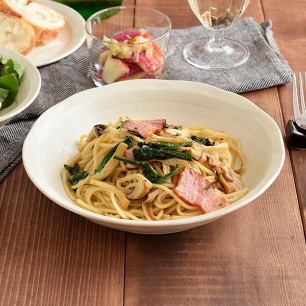 深さのあるパスタ皿 21cm 渦刷毛目 クリーム 和食器 お皿 大皿 皿