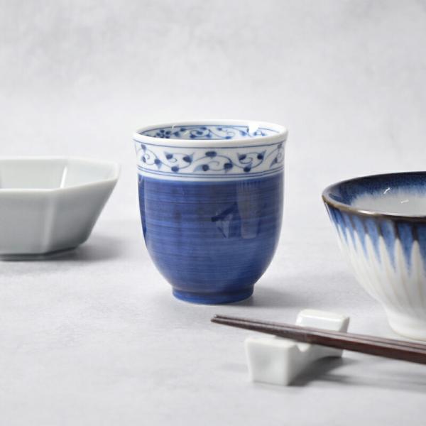 商品説明趣のある青色が美しい、スタンダードな湯呑みです。日常使いのコップ、ティータイム、食後のゆのみとしてはもちろん、デザートカップ、ヨーグルトカップなどいろいろな用途にお使いいただけます。商品詳細サイズ／口径7.6×高さ8.3cm重さ／約...