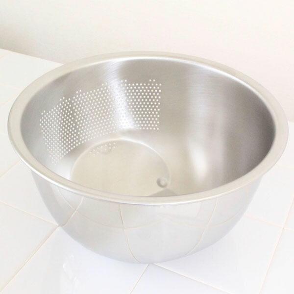 ◆サイズ：内径21.5cm、外径23.5cm、深さ12cm◆重量：330g◆材質：18-8ステンレス◆メーカー：藤井器物（日本製）