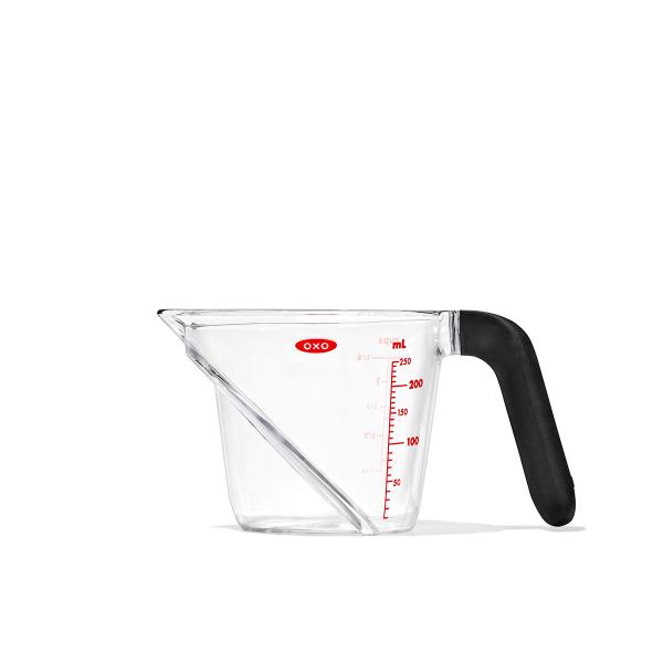 OXO オクソー アングルド メジャーカップ 小 計量カップ 水マス 耐熱 電子レンジ 食洗機 目盛り付き