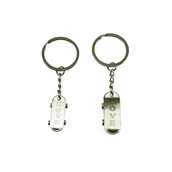 スケボー メタル ペアキーホルダー 大 小 2サイズ キーチェーン キーリング Buyee Servicio De Proxy Japones Buyee Compra En Japon