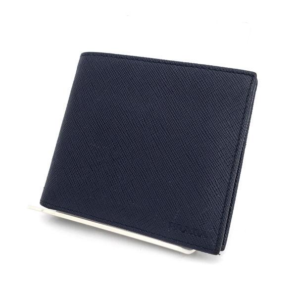 PRADA（プラダ） 型押しロゴ サフィアーノレザー 二つ折り財布