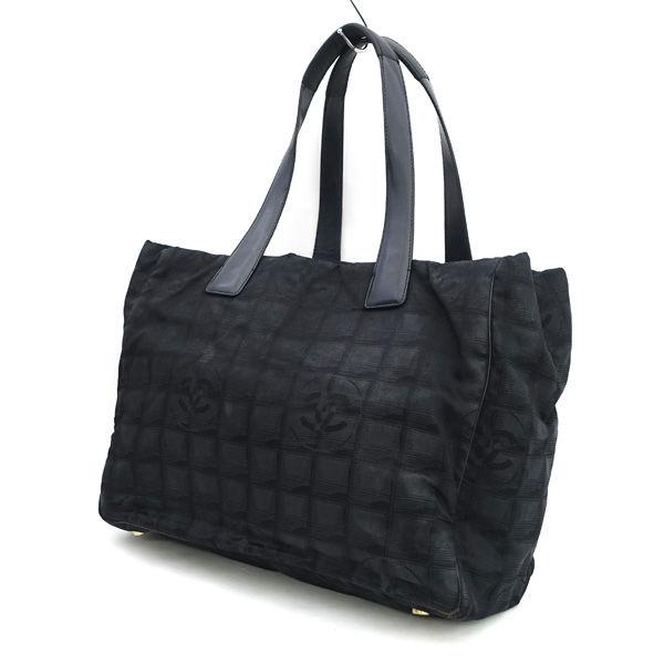CHANEL / シャネル ■トートバッグMM　ニュートラベルライン　ブラック　ナイロン 15991 ブランド 【中古】 CHANEL / シャネル トートバッグMM ニュートラベルライン ブラック