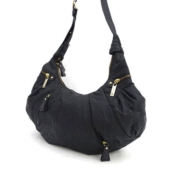 ANNA SUI / アナスイ ■クロスボディ　ショルダーバッグ　ナイロン　バタフライプリント　ブラック　 ブランド 【中古】 ANNA SUI（アナスイ） クロスボディ ショルダーバッグ ナイロン