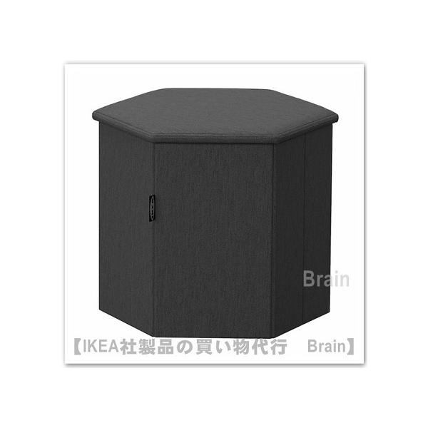 ■カラー：クニーサ ダークグレー■商品の大きさ直径: 38 cm高さ: 33 cm■主な特徴- KJUGE/シューゲ プーフは、足をのせて心地よくくつろげるのはもちろん、ゲストのための予備のチェアや、スペースの整理整頓に役立つスマートな収納...