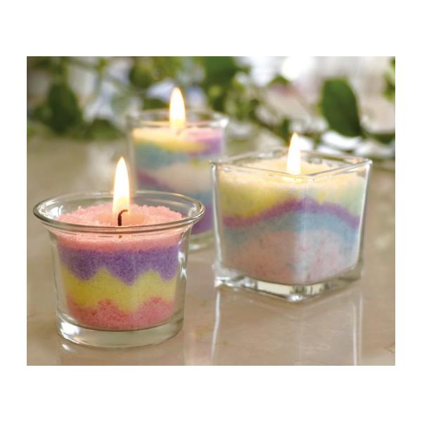 ５色のパステルカラーのサンドワックスでかわいらしいキャンドルが作れます【内容】グラス　　３種類 サンドワックス（５０ｇ）青・黄・ピンク・紫・白キャンドル芯　３本デザイン棒　１本対象年齢：６歳以上制作時間：約３０分※キャンドルに火を灯す場合は...