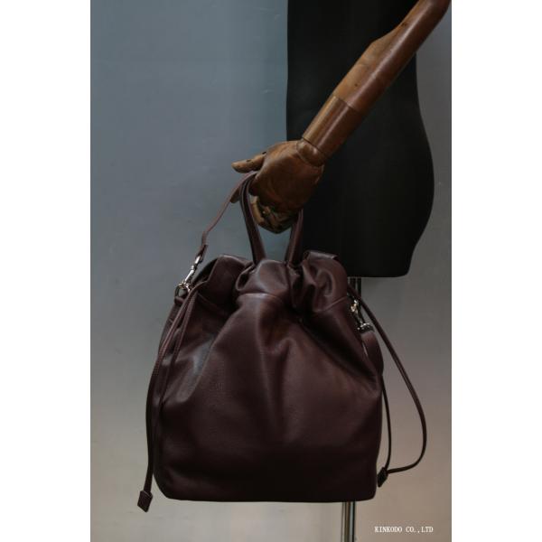 IO PELLE（イオペレ） 巾着型トートバッグ（ボルドー小豆色）IO PELLE