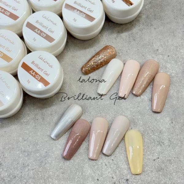 高品質顔料ジェルで色褪せず長持ち。1度塗りでも高発色。少しもったりしたテクスチャーで、べた塗りもアートもオールマイティに。セルフレベリングあり。塗りやすく筆跡が残らない。サロンワークにもおすすめです。初心者から上級者まで満足のカラージェル。...