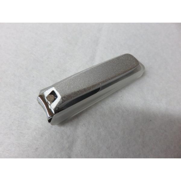 全長：約７０ｍｍ爪切り部幅：約１４ｍｍ重量：約５０ｇ