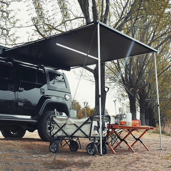 ? 200Dオックスフォード布生地：車のオーニングは200Dオックスフォード布で作られており、優れた引張強度、耐摩耗性、耐風圧性を備え、オーニングの長寿命を保証します。オーニングは黒の接着剤と防水コーティングでコーティングされており、防水性...