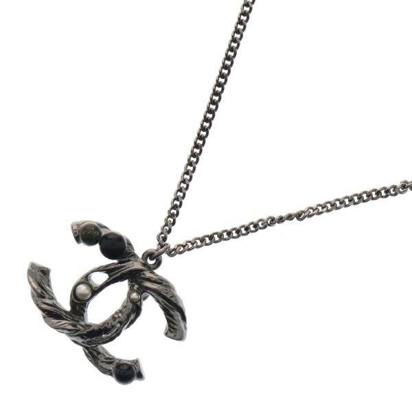 CHANEL CCロゴペンダント CHANEL（シャネル） Faux Pearl & Resin CC Pendant Necklace A11 A CC