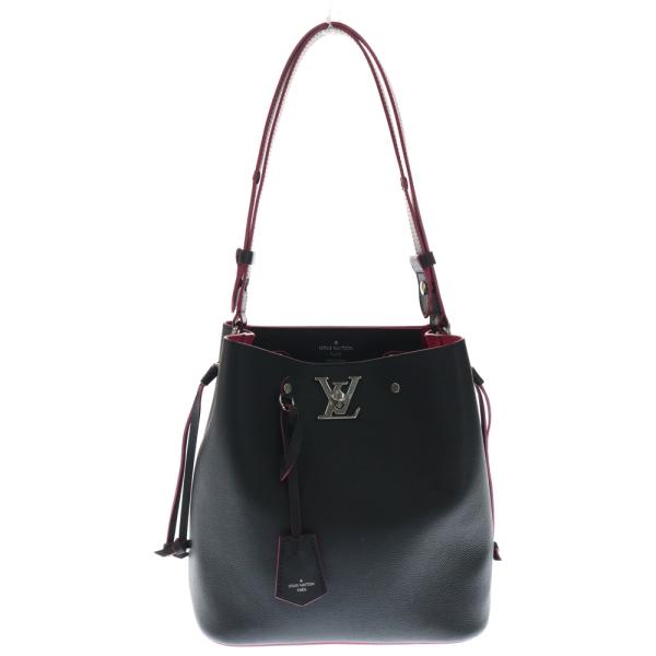 LOUIS VUITTON（ルイ・ヴィトン） ロックミー バケット LVロゴプレート