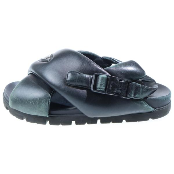 PRADA（プラダ） パデッド ナッパレザー トライアングルロゴ 三角