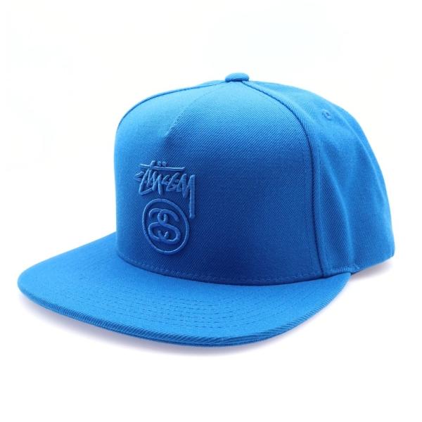 STUSSY（ステューシー） フロント刺繍ロゴ スナップバックキャップ