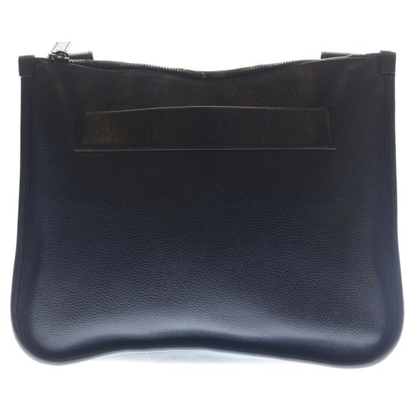 PRADA（プラダ） メッセンジャー トライアングル レザー ショルダー
