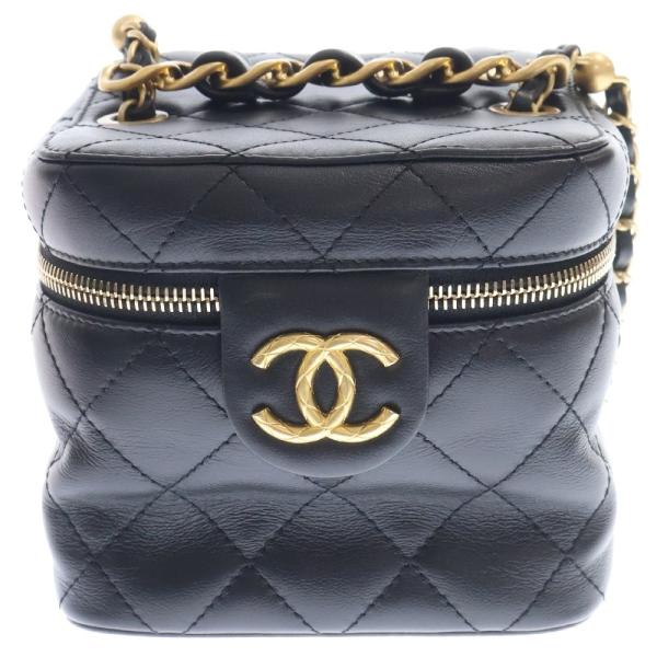CHANEL（シャネル） マトラッセ スモール カーフバニティ チェーン