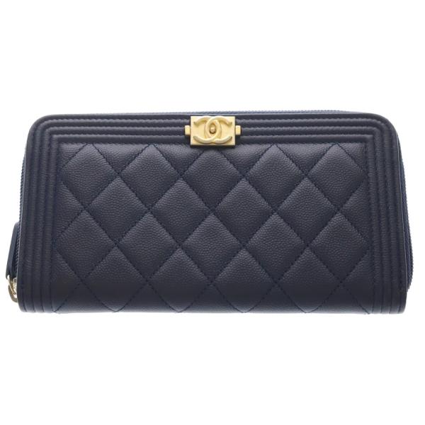 CHANEL（シャネル） ボーイシャネル キャビアスキン レザー ラウンド