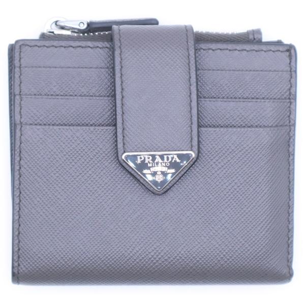 PRADA プラダ トライアングルロゴプレート サフィアーノレザー コンパクトウォレット 二つ折り財布 グレー 2MC066 PRADA（プラダ） トライアングルロゴプレート サフィアーノレザー