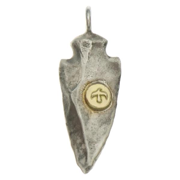 goro's ゴローズ メタル付き矢じり中 ペンダントトップ シルバー