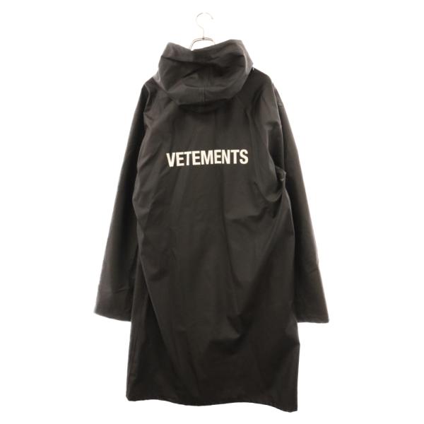 VETEMENTS ヴェトモン　モノグラム　ナイロン　コート　美品 VETEMENTS ヴェトモン モノグラム ナイロン コート 美品