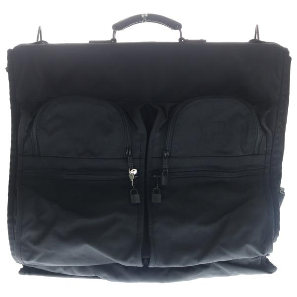 極美品　トゥミ　ガーメントバッグ　トライフォールド　3つ折りキャリーオン　黒 TUMI（トゥミ） トライフォールド キャリーオン ナイロン ガーメント