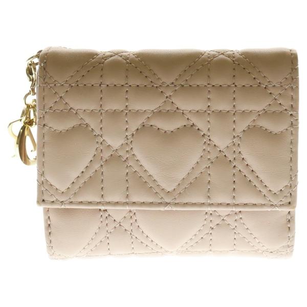 美品 クリスチャンディオール 二つ折り財布 キルティング レザー CDチャーム 美品 クリスチャンディオール 二つ折り財布 キルティング レザー CD