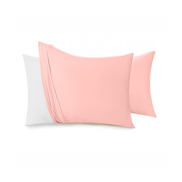 カラー：ピンクサイズ：32×47cm【のびのびまくらカバー】このピローケースは 本体サイズ：約32×約47cm。約35×50cm~約35×55cmの枕にも対応できます。弾力性が高いので 、様々なまくらや異形枕などにも使用できます。組成：ポリ...