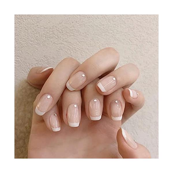 テープ付きネイルチップ y