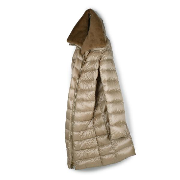 【専用】HERNO　ELISA ヘルノダウンコートサイズ42参考225,500円 楽天市場】ヘルノ HERNO エリサ ELISA ファー付 ダウンコート