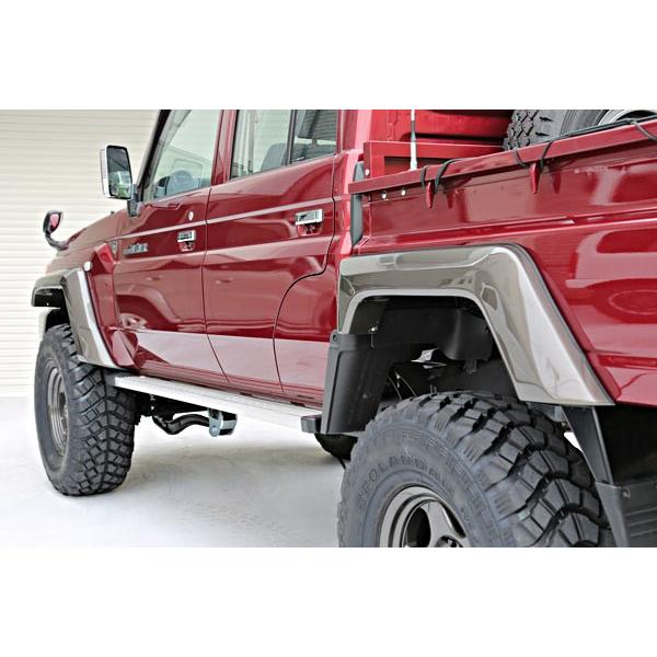 ランクル70 再販 GRJ76/GRJ79用 オーバーフェンダー ランクル70 再販 GRJ76/GRJ79用 オーバーフェンダー MOTORAGE