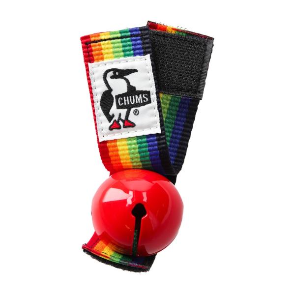 カラフルな鈴とチロリアンテープが目を引く熊よけベル。ベルクロ仕様のストラップでザックやベルトループに簡単に取り付けられ、ストラップ内蔵の磁石と鈴をくっつけることで鈴音を抑えられる消音機能付き。サイズH12×W2.5cm、素材は本体ポリエステ...