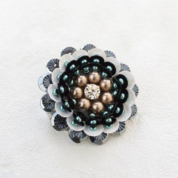 ビーズ刺繍 サークルの立体フラワーブローチキット | ビーズ ビーズ刺繍 サークルの立体フラワーブローチキット | ビーズ
