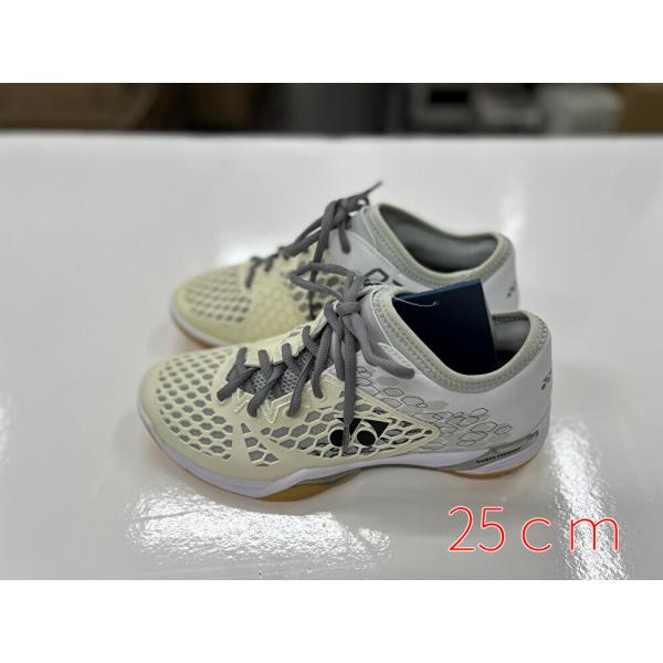 YONEX バドミントンシューズ SHB-03L YONEX 【最後の1足】YONEX ヨネックス バドミントンシューズ