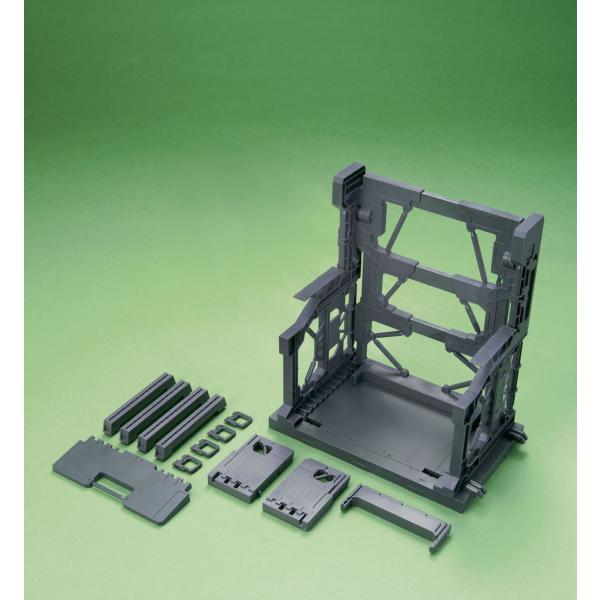 [Release date: July 31, 2025]■ガンプラをさらに楽しくする拡張パーツシリーズ。■臨場感あふれるディスプレイに最適なシステムベース。■背面パーツは左右に伸縮可能。■サイドには武器ラックを追加できる。成形品×3、組立説明書