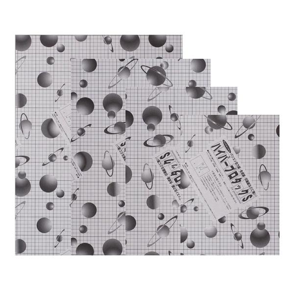 板厚：7mmサイズ：B3仕様：片面糊付入数：1枚（バラ）両面に上質紙が貼ってあるタイプののり付きパネルです。貼付け後の膨らみが出にくく、パソコン出力紙、合成紙、金属紙、樹脂フィルム等に使いやすく、ポップ、プレゼンテーション、ディスプレイ等に...