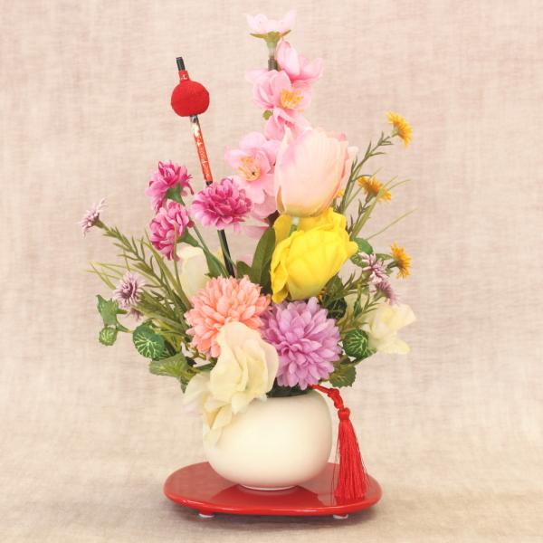 造花 モダンな梅の器に入った桃やチューリップの春のアレンジ シルク