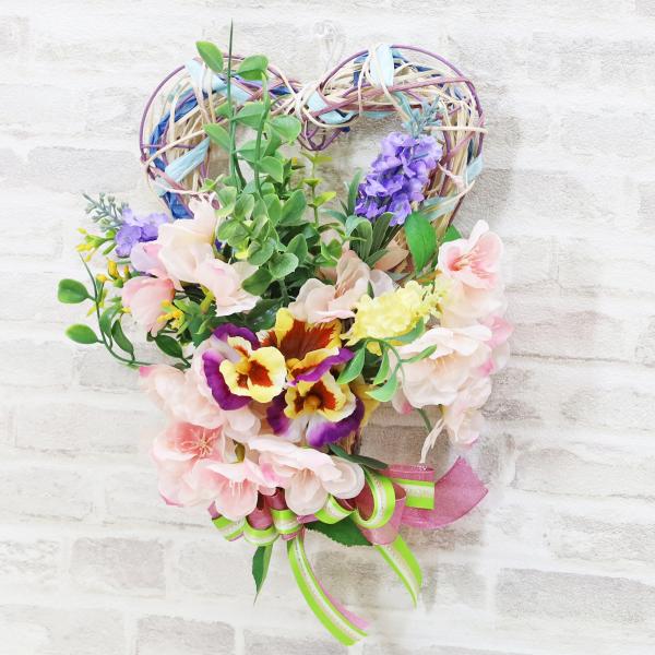 造花 まつり桜とベロニカなどのハート形壁掛けアレンジ さくら シルク