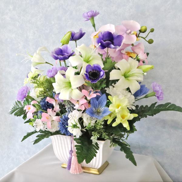 仏花 造花 百合と胡蝶蘭の豪華モダンお供えアレンジ 花 CT触媒 ユリ ゆり 百合 コチョウラン 胡蝶蘭 枯れない花 お供え お悔み シルクフラワー bar