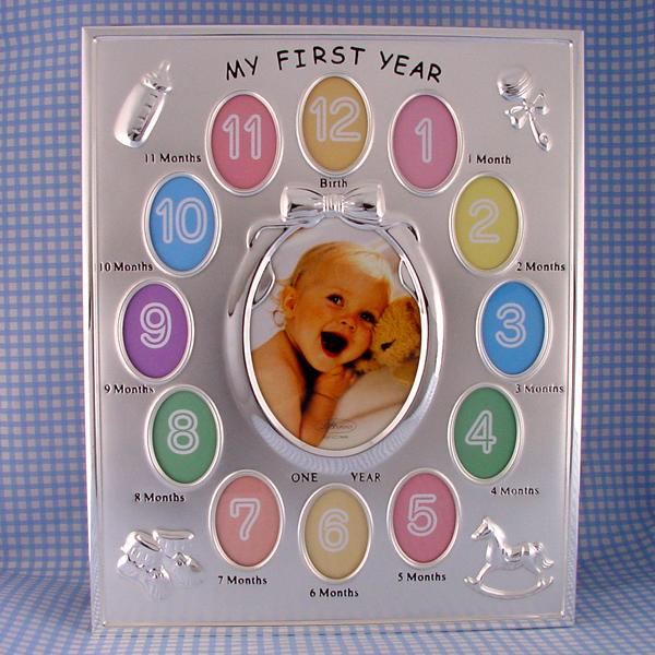 フレーム（写真たて）。真鍮に銀仕上。裏はビロード布。店舗でも、大変人気のあるお品でギフトに最適です。（詳細はページ下部をご覧くださいませ）