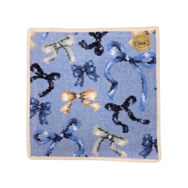 色(カラー)についてメーカーの表記では地色　　ライトブルー縁取り　ペールアプリコットとなっておりますが縁取りの色がどう見てもペールアプリコットというよりはオフホワイトの方がいい色味だと思います。真っ白ではなく、ほんの少し黄色味がかった白です...