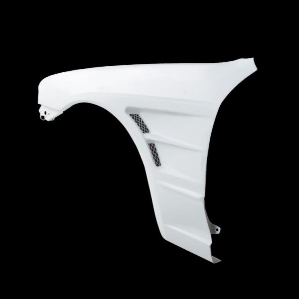 fB[}bNX XJCC R32 tgI[o[tF_[ Б̂ D-MAX