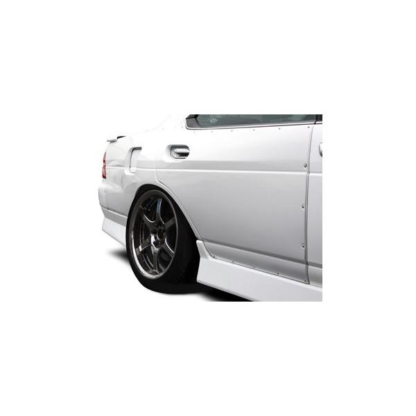 DーMAX ディーマックス ローレル C35 リアオーバーフェンダー
