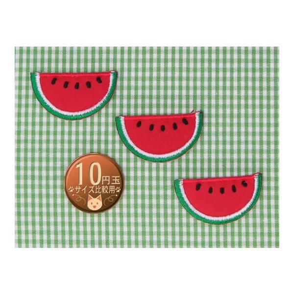 再販可能＊ふかふか刺繍スタイ＊スイカ＊ 再販可能＊ふかふか刺繍スタイ＊スイカ＊ 再販可能＊ふかふか