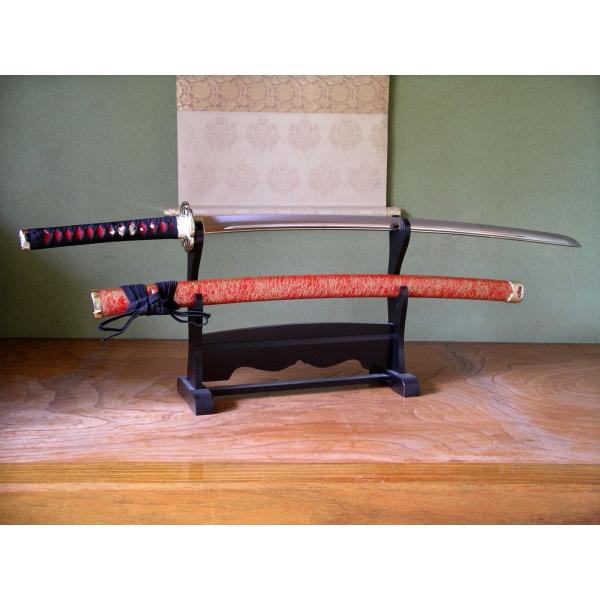 アイテム名：模造刀 戦国武将 豊臣秀吉 粟田口吉光 一期一振 大刀セット内容：1点刀掛台は付属していません。必要な方は別途出品中ですのでご注文ください。サイズ全長：約1050mm（鞘なし約1020mm）刃渡り：約740mm重量：約1285g...